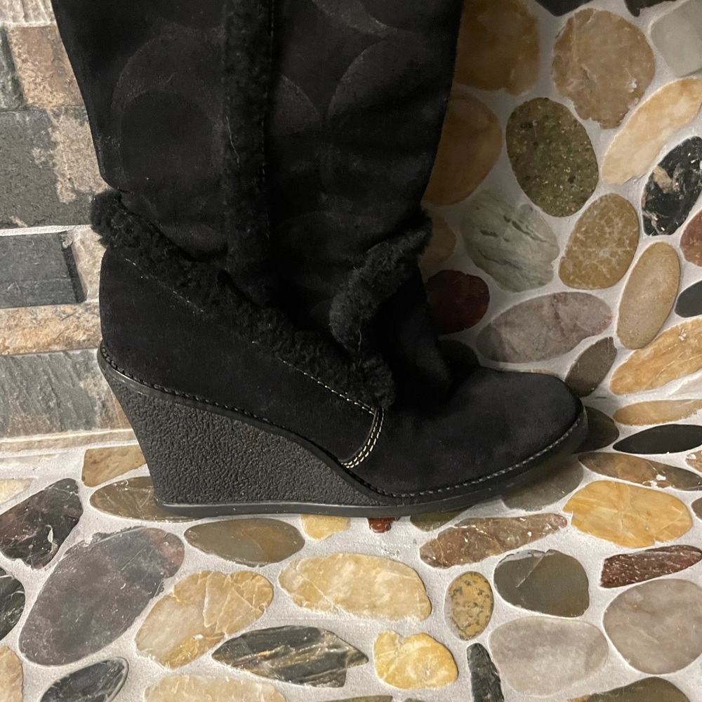 Coach boots size 6 1/2 suede boots - Picture 2 of 8